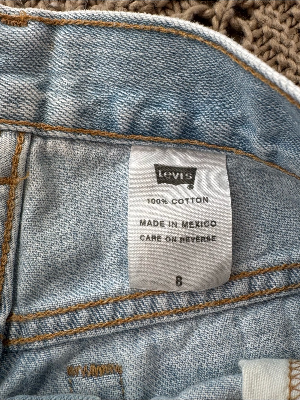 Levis 550 Relaxed Fit Denim Shorts Womens Size 8 Light Wash High Rise Mom Jean - Picture 5 of 10